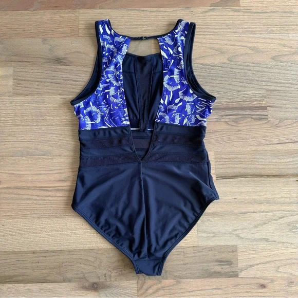 Athleta Batik Floral Mesh Detail Plunge Back Swimsuit - Picture 5 of 8